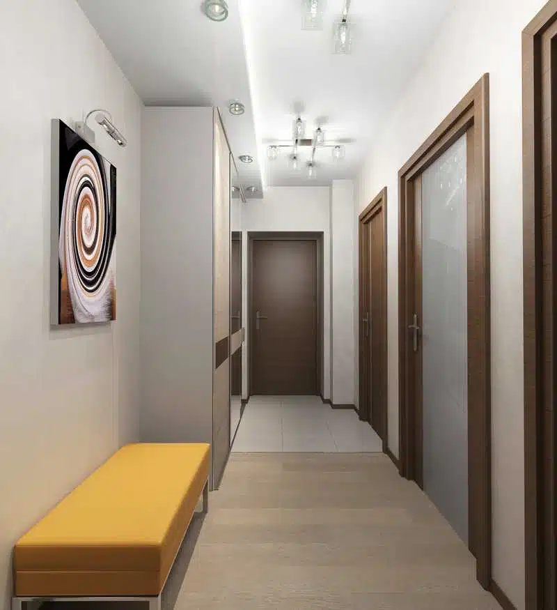 Les nuances de couleurs tendance pour peindre les portes de votre couloir en 2021