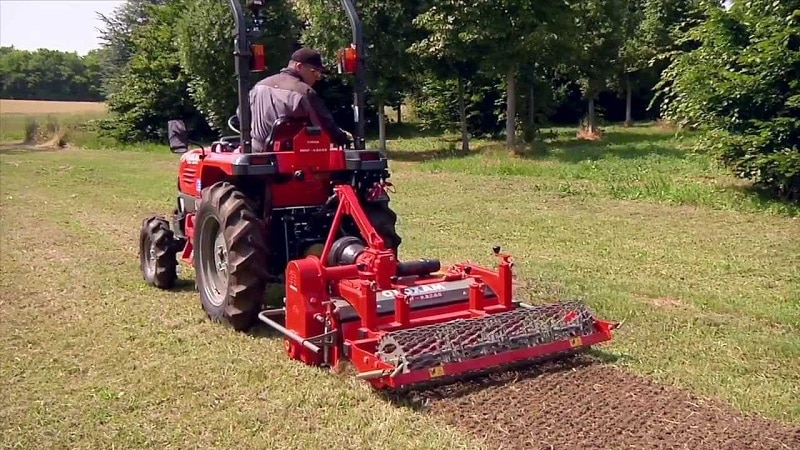 Utiliser un micro tracteur pour aménager votre jardin